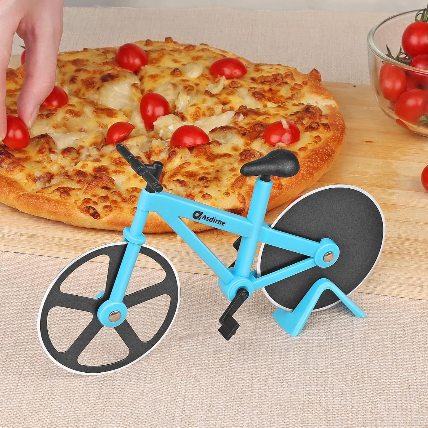 Bicycle pizza wheel pizza cutter with extra sharp blades non-stick stainless steel, innovative gift, 19.5 cm, blue